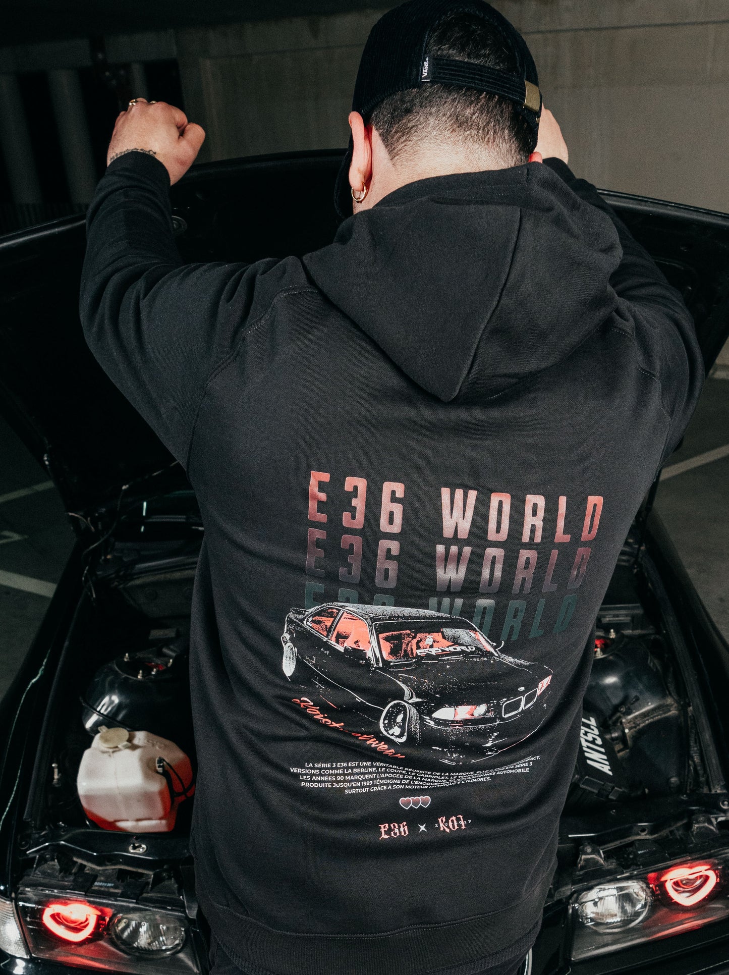 HOODIE NOIR KOI X E36WORLD